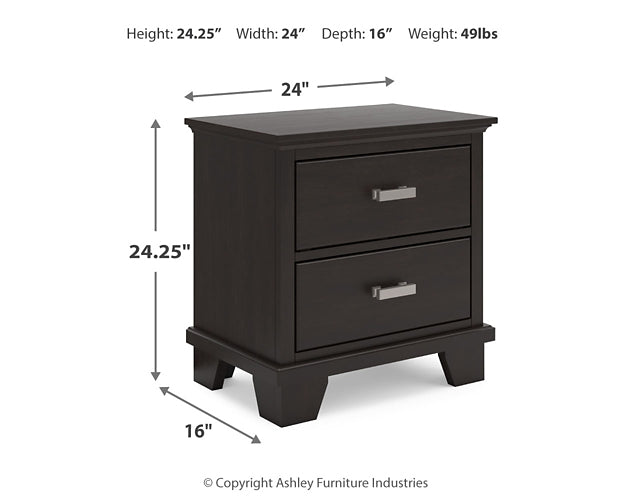 Covetown California King Panel Bed with Mirrored Dresser and Nightstand