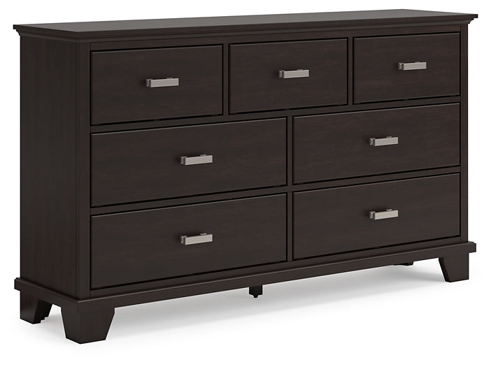 Covetown King Panel Bed with Dresser and Nightstand